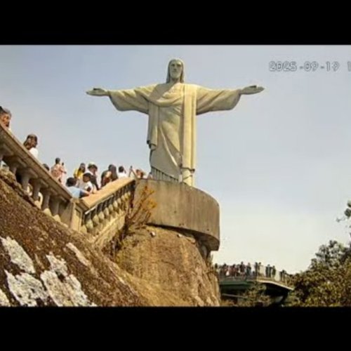 Christ the Redeemer Live Webcam: Rio de Janeiro, Brazil