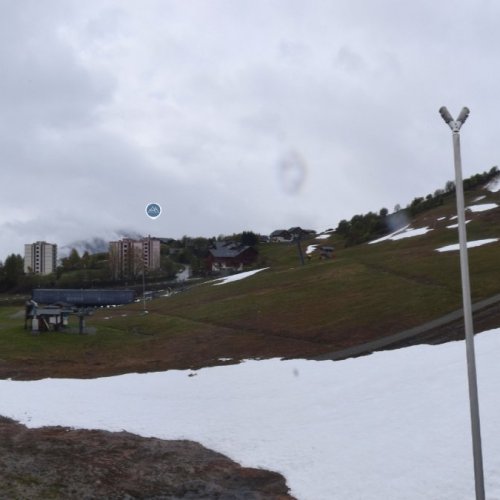 La Toussuire Front de Neige: A Live Look at the French Alps 🏔️