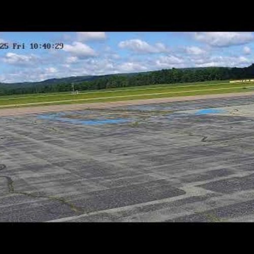 Northeast Kingdom International Airport, VT, USA Live Webcam