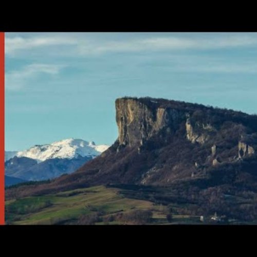 Live Webcam: Pietra di Bismantova, Castelnovo ne' Monti, Italy