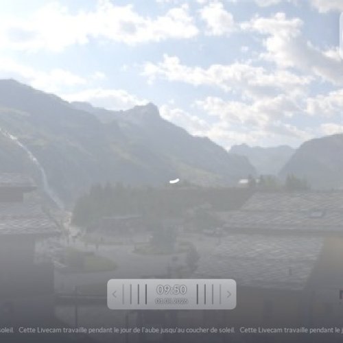 Tignes Les Boisses 1800 Live: Alpine Village & Majestic Mountain Views 🏔️