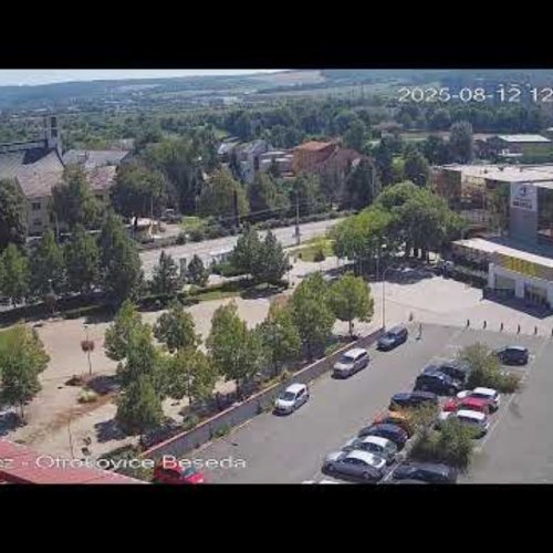 Otrokovice Beseda Live: 3 Května Square Webcam