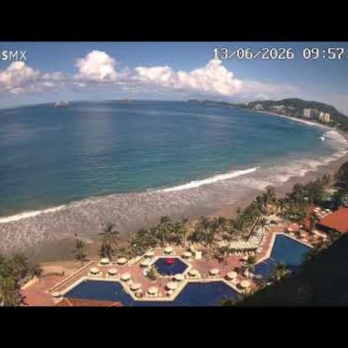 Experience Ixtapa Beach Live