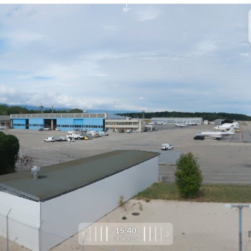 Live from Genève Cointrin Aeroclub: Aircraft & Alpine Views