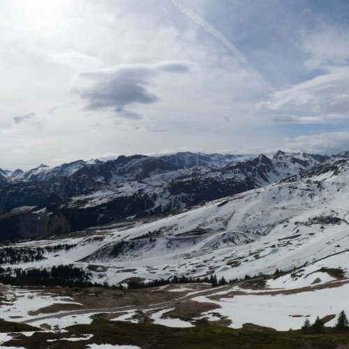 Courchevel Chenus Live Webcam: Alpine Views & Ski Slopes