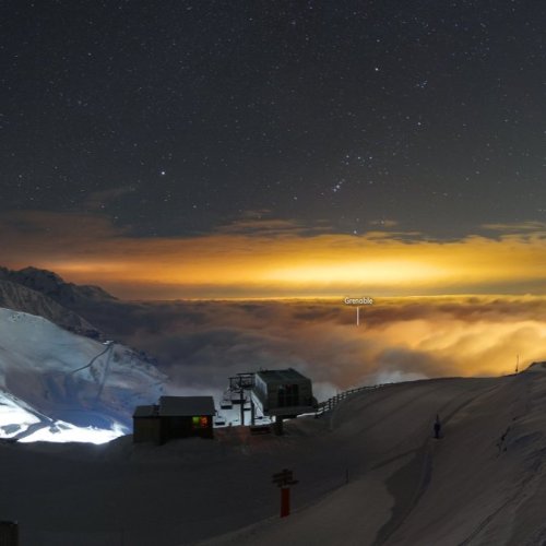 Live View from Les 7 Laux Pipay Cerf, France 🏔️