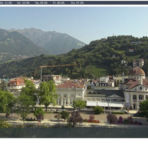 Merano Terme Live Webcam: Alpine City Views 🏔️