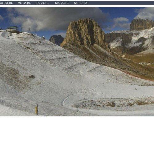 Arabba - Passo Pordoi Live: Dolomites Ski Slopes & Mountain Views