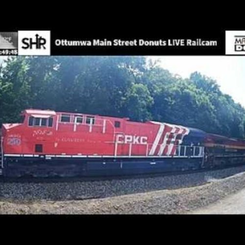 Ottumwa Main Street Donuts CPKC Railcam
