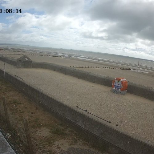 Dymchurch, Kent: Live Beach & Promenade Webcam Stream
