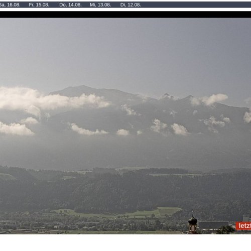Live Webcam: Inn Valley & Glungezer Mountain View, Austria