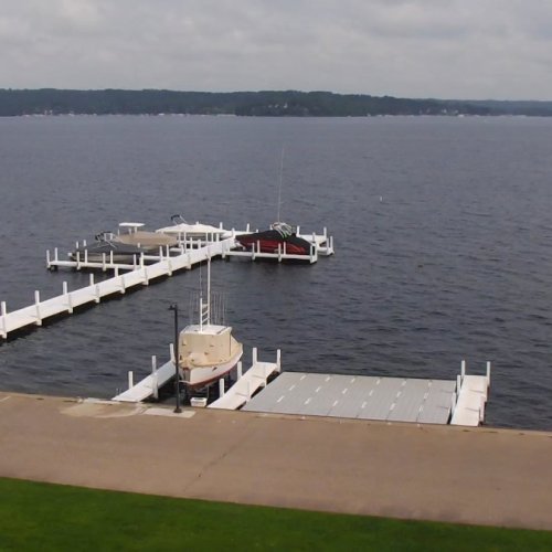 Fontana On Geneva Live Webcam: Wisconsin Shoreline Views