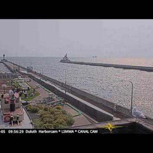 Duluth Harbor Live Cam: Lake Superior Ship Traffic & Canal Views