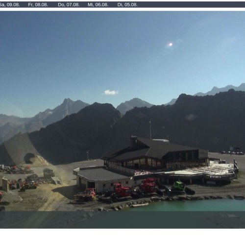 Kaunertal Glacier Webcam: Live Alpine Views at 2750m