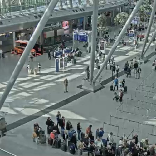 Düsseldorf International Airport (DUS) Live Webcam