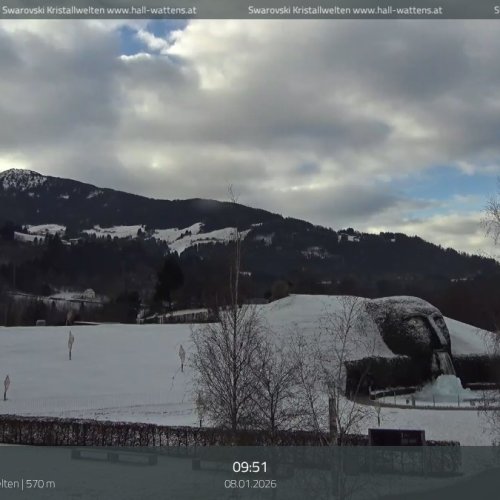 Wattens Swarovski Kristallwelten Live Webcam: Alpine Views & Crystal Wonders