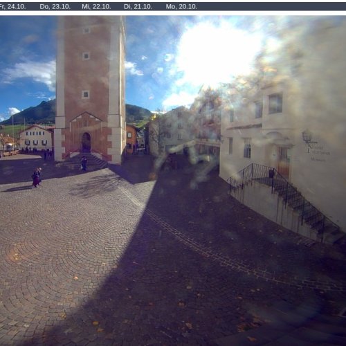 Castelrotto Dorfplatz Live Webcam: Dolomites Village View