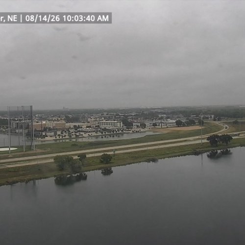 Kearney, Nebraska Live Cam: Event Center & Lakeside Views 🏙️