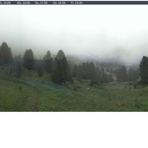 Grödner Joch Live Webcam: Dolomites Mountain View