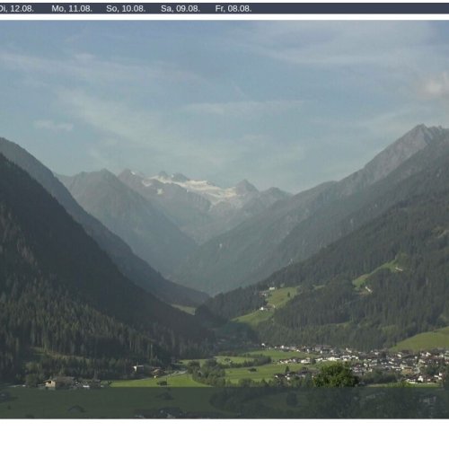 Neustift im Stubaital Valley Live Webcam