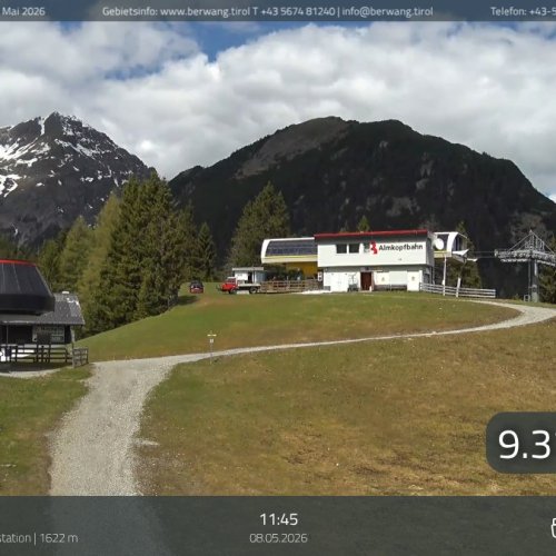 Experience the Scenic Beauty of Berwang: Sonnalmbahn Bergstation