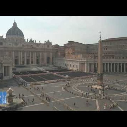 St. Peter's Square Live Webcam - Vatican City