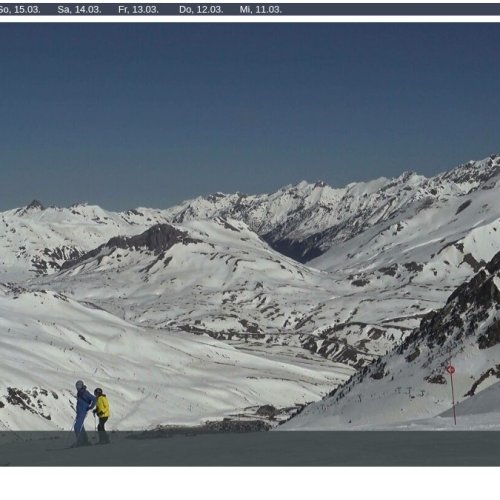 Formigal Tres Hombres Live Webcam: Anayet & Pyrenean Ski Slopes