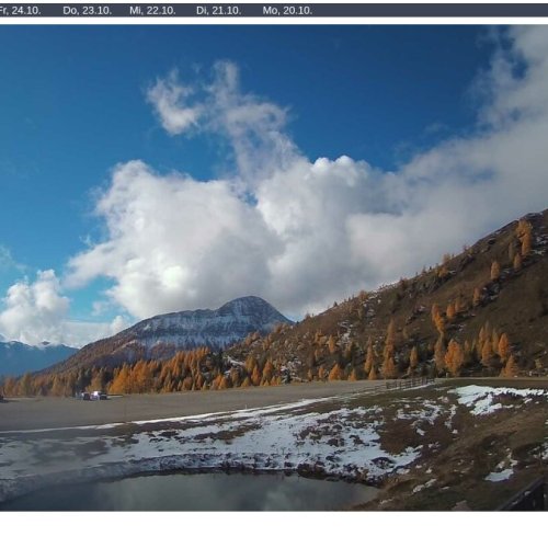 Wieser Hütte Goldeck Live Cam: Alpine Views at 1886m