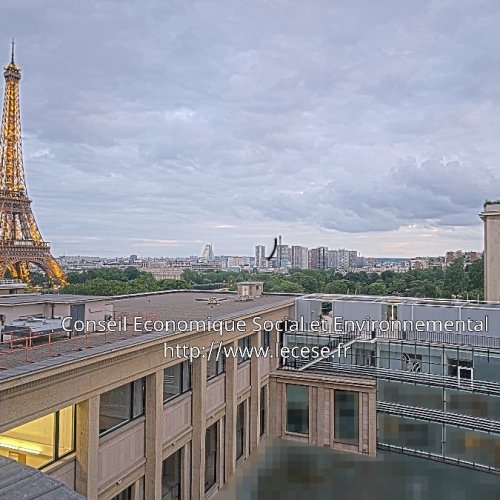 Experience The Timeless Charm Of Paris From The Eiffel Tower Webcam