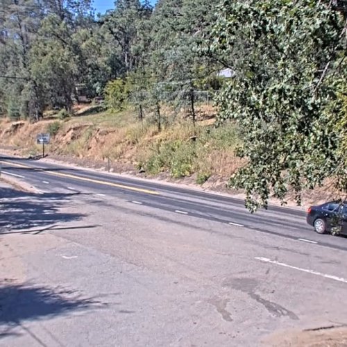 Oakhurst, California: A Scenic View of the Sierra Nevada Foothills