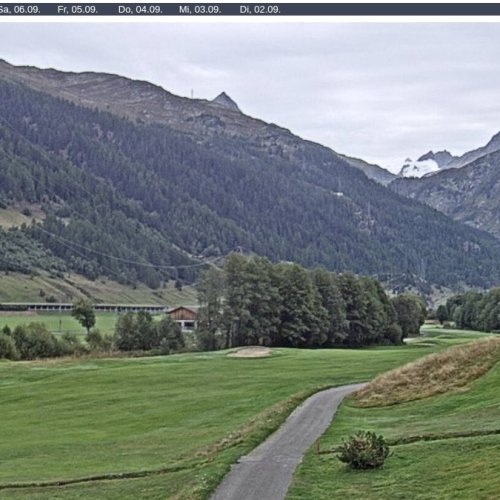 Obergesteln Live: Obergoms Valley & Alpine Golf Course Webcam