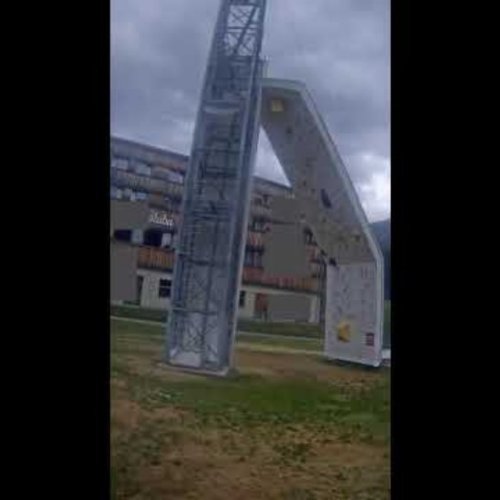 Malbun Ice Tower Live Webcam: Alpine Views & Climbing Action