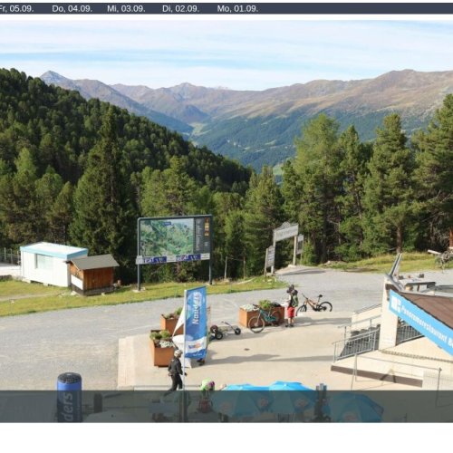 Nauders Gondola Top Station Live Cam: Austrian Alps at 2170m