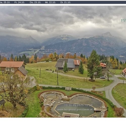 Berghotel Presslauer Live Webcam: Nassfeld-Pressegger See, Austria