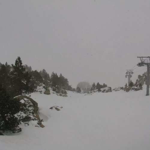 La Mongie Pourteilh 2250m: A Snowy Mountain Retreat