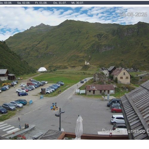 Riale di Formazza Live Webcam: Alpine Valley Views