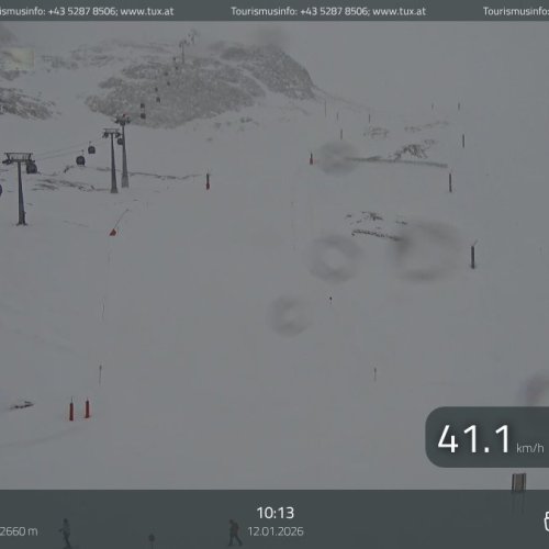 Hintertux Glacier Webcam: Live from Tuxer Ferner Haus, Austria