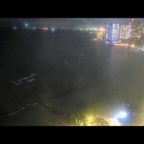 Waikiki Beach Marriott Crescent Live View