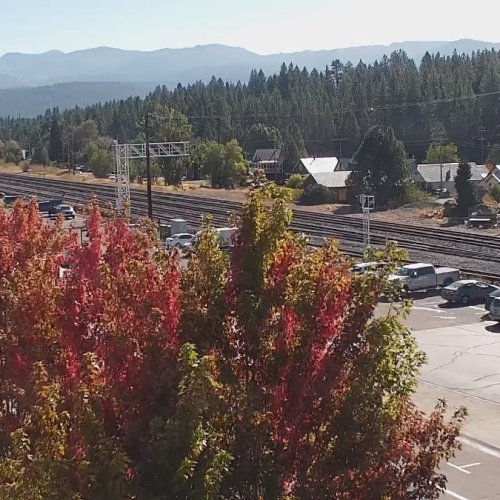 Truckee California Live Webcam: Mountain Views & Town Activity