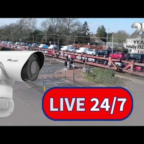 Mierlo-Hout Railway Crossing Live View