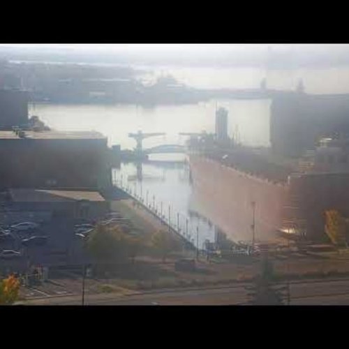 Duluth Harbor Live: Lake Superior & SS William A. Irvin Webcam