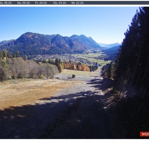 Weissbriach Ski Area Webcam: Live from Berggeisthütte, Gitschtal