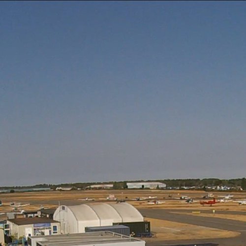 Live View of Yateley Airfield, Surrey | Aviation & Local Weather