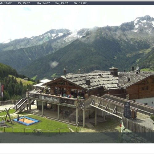 Klausberg Mountain Station Webcam: Live from 1610m in Valle Aurina