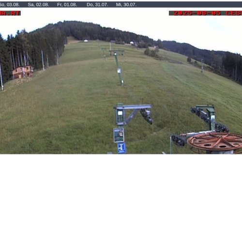Schwabenberg Turnau Live Webcam: Alpine Views & Ski Slope Action