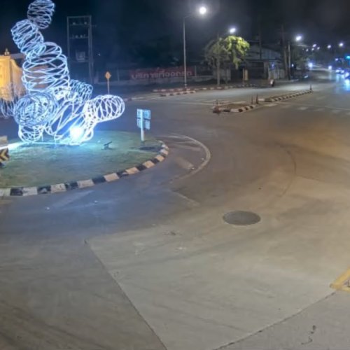 Phetchaburi City Live: Phraya Si Sunthon Wo Han Roundabout