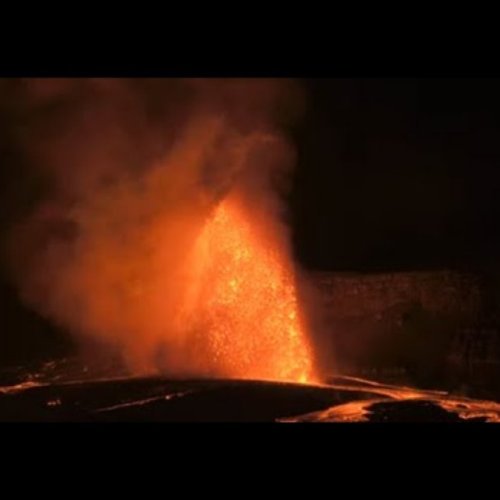 Kīlauea Volcano Live Webcam: Halemaʻumaʻu Crater View