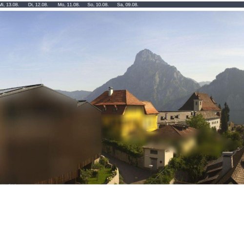 Traunkirchen Live Webcam: Alpine Views from 443m
