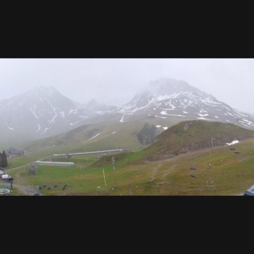 La Mongie Village at 1750m Altitude 🏔️