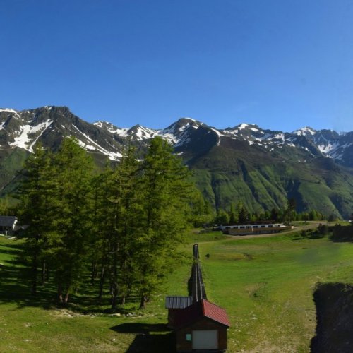 Barèges Laquette at 1700m: A Breathtaking Mountain View